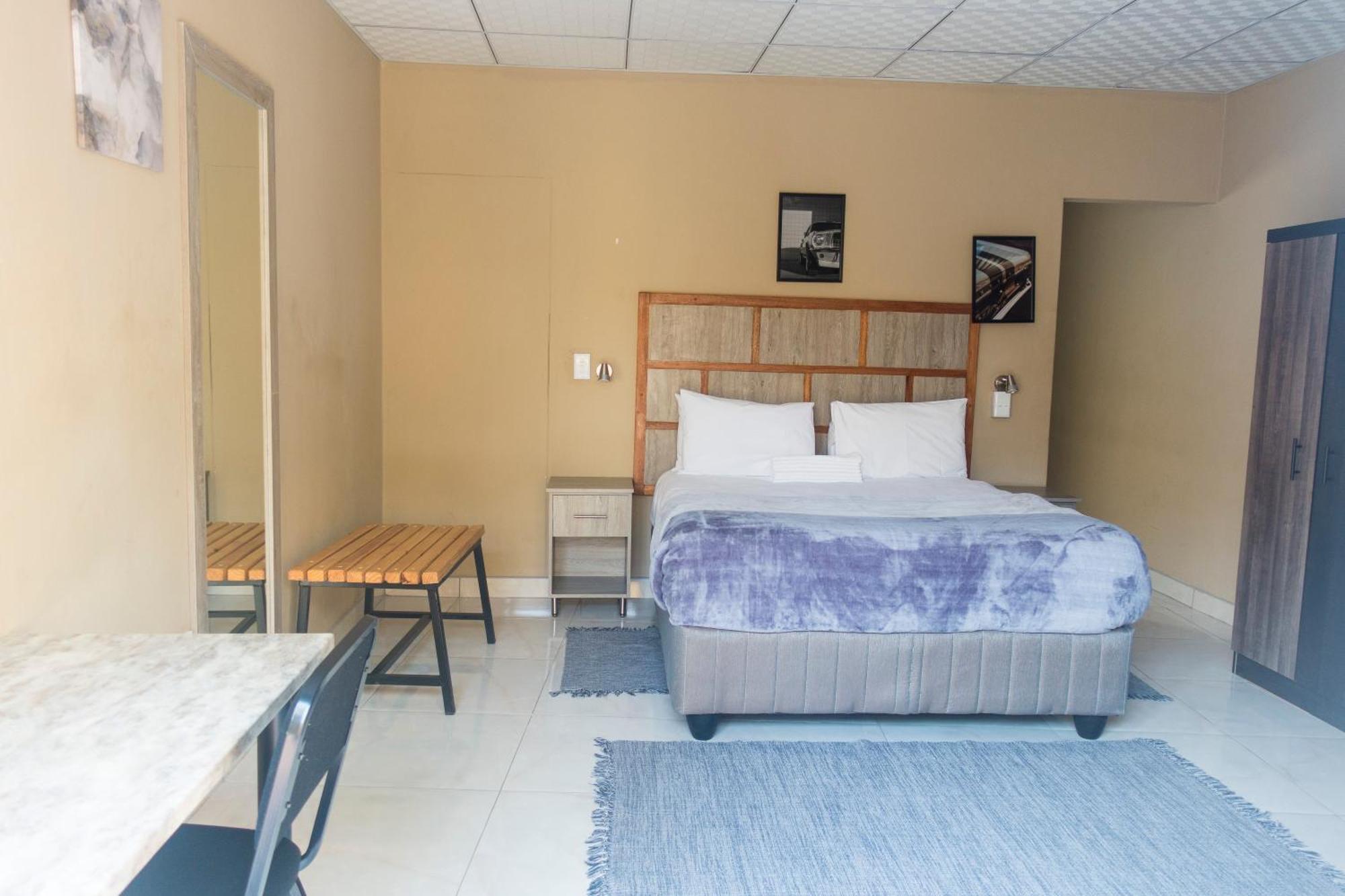 Bed and Breakfast Ondangwa Rest Camp Esterno foto
