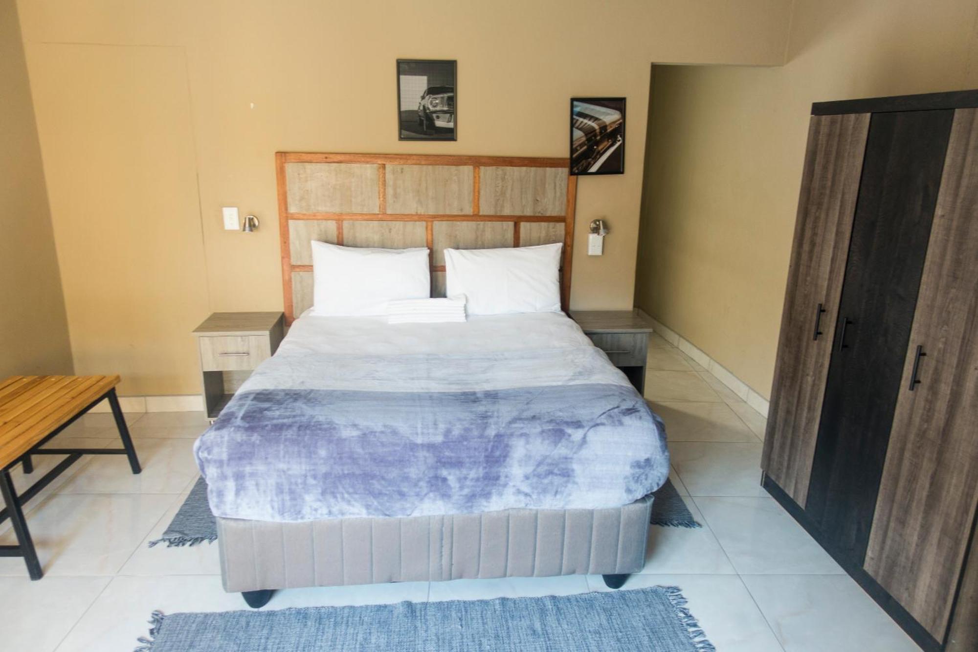 Bed and Breakfast Ondangwa Rest Camp Esterno foto